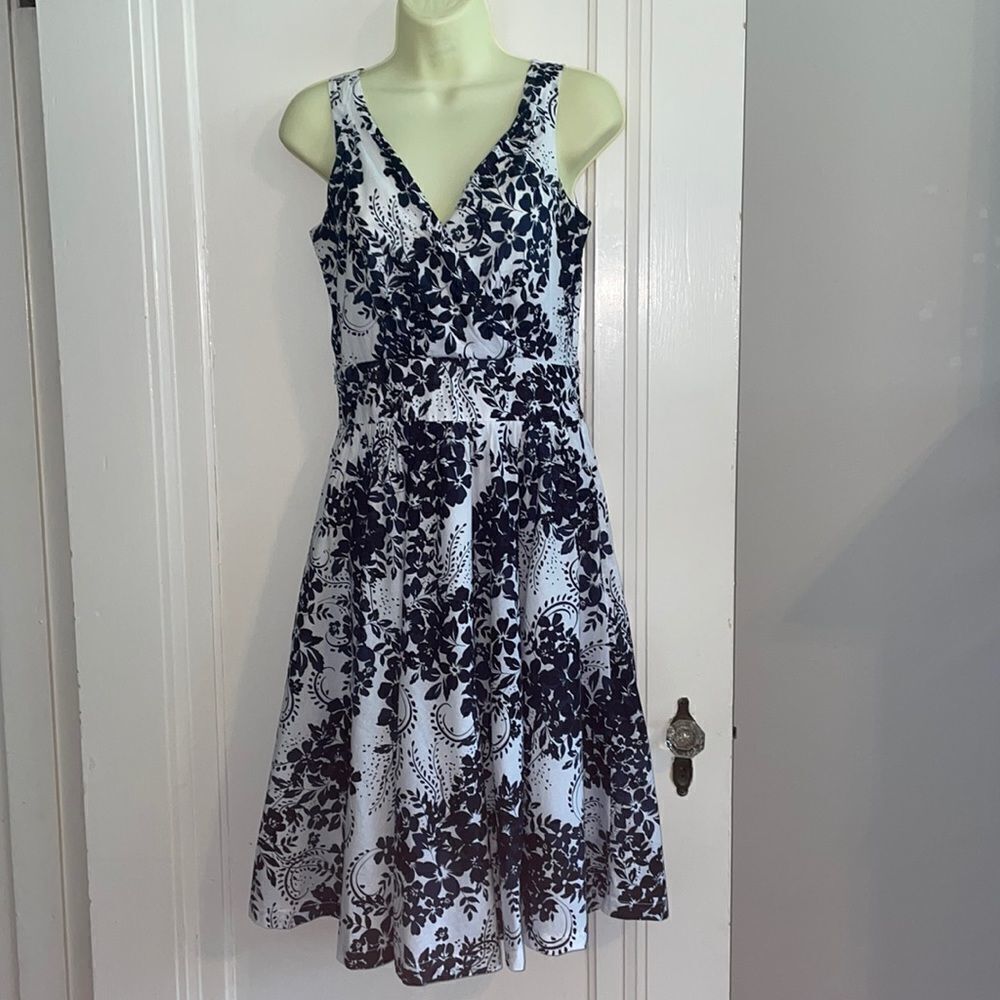 Studio Y white, dark navy blue & black summer sun dress
